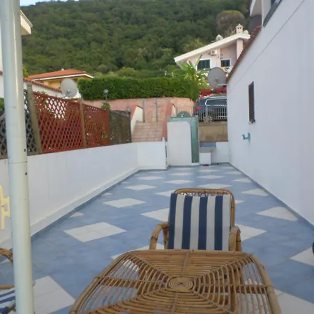 Casa Marina Feriehus Parghelia